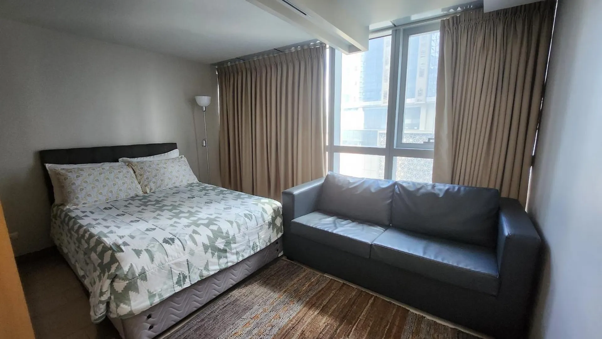 Appartamento Bgc Uptown Mall Suite Manila