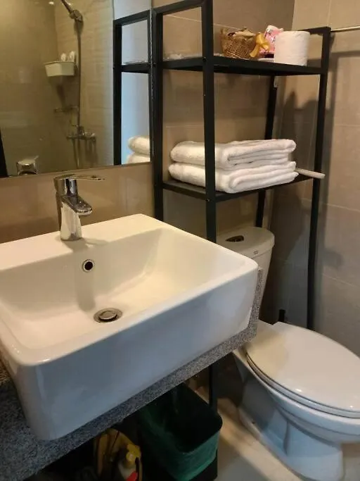 Bgc Uptown Mall Suite Manila Philippines