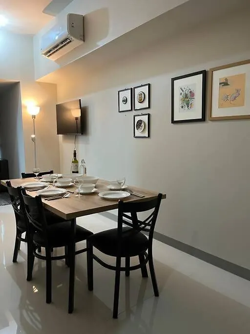 Bgc Uptown Mall Suite Manila