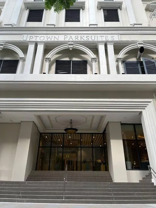 Bgc Uptown Mall Suite Manila Philippines